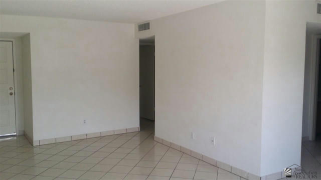 2490 W YOWELL CT, YUMA, AZ 85364, photo 4 of 19